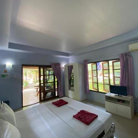 Oyo 966 Boss Khaoyai Hotel Ban Bung Toei Eksteriør billede