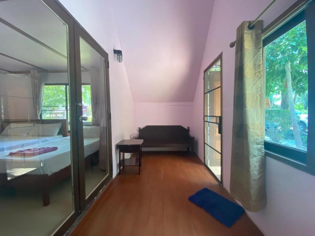 Oyo 966 Boss Khaoyai Hotel Ban Bung Toei Eksteriør billede