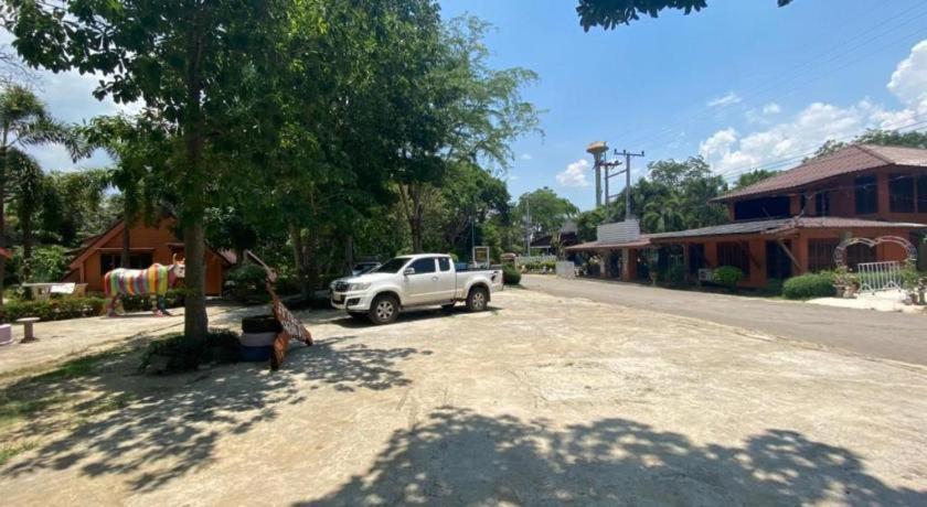 Oyo 966 Boss Khaoyai Hotel Ban Bung Toei Eksteriør billede