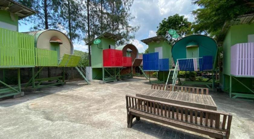 Oyo 966 Boss Khaoyai Hotel Ban Bung Toei Eksteriør billede