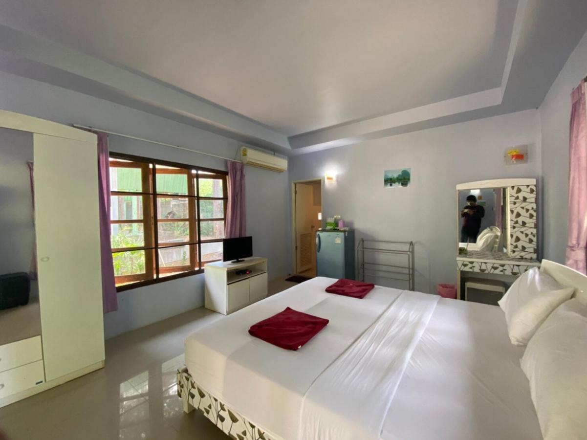 Oyo 966 Boss Khaoyai Hotel Ban Bung Toei Eksteriør billede